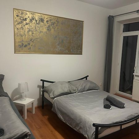Apartmán Plaza De Luxe Bratislava Exteriér fotografie